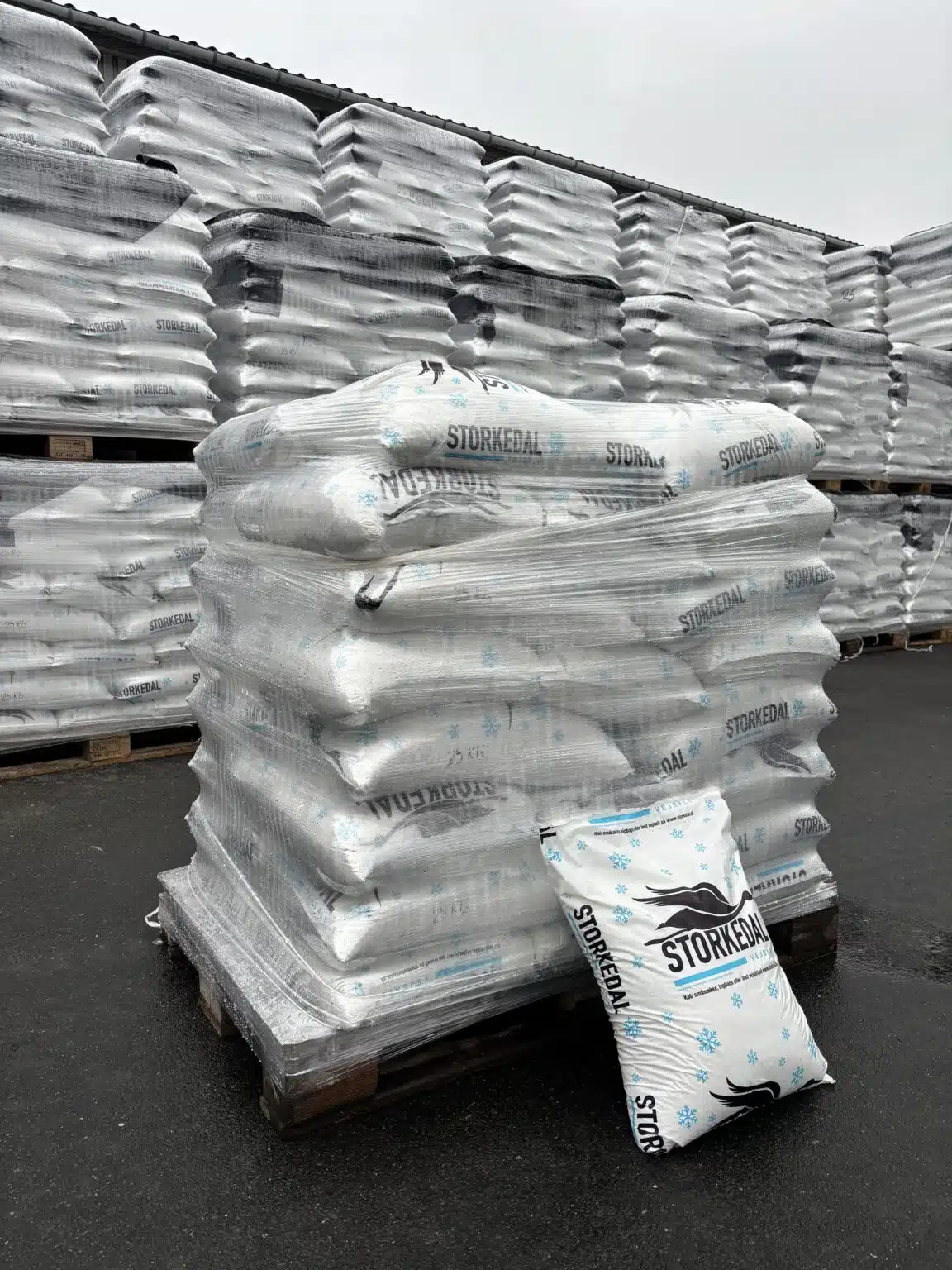 1 palle vejsalt 990kg (66 x 15kg sække)