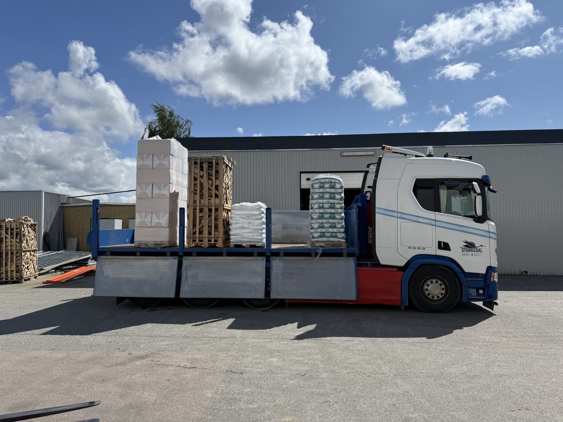 Storkedal transport med paller